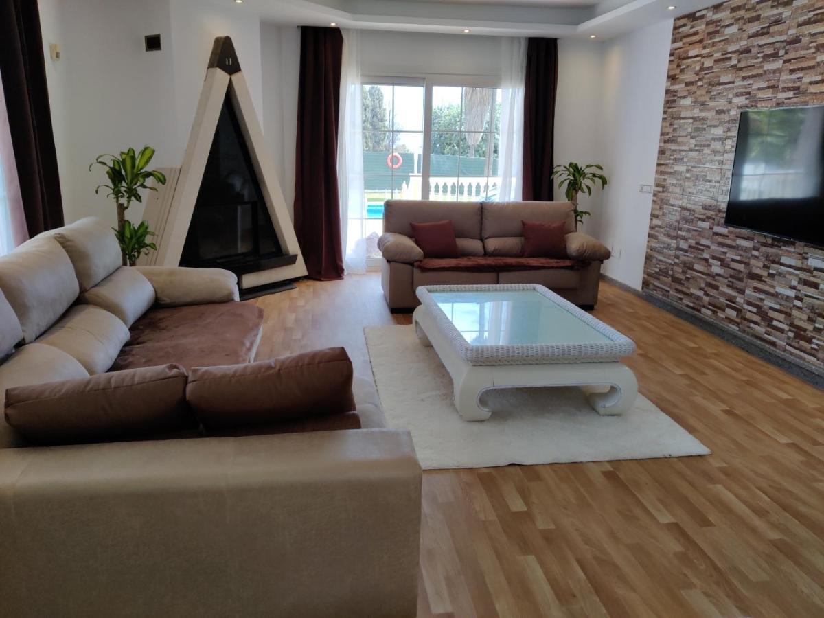 Villa Grande Piscine 5 Min De La Mer Málaga Exteriör bild